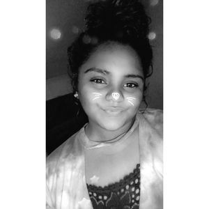 Meet your Posher, Yvette